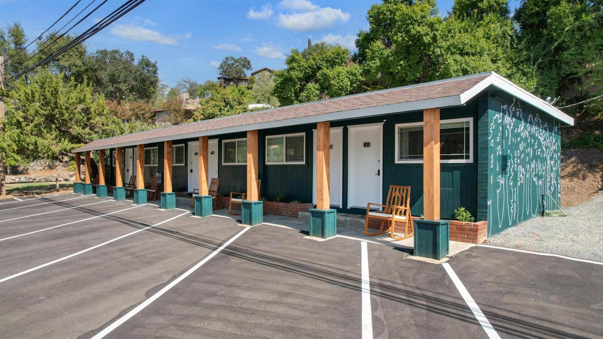 The Charlotte Sequoia Motel R2 スリー・リバーズ エクステリア 写真