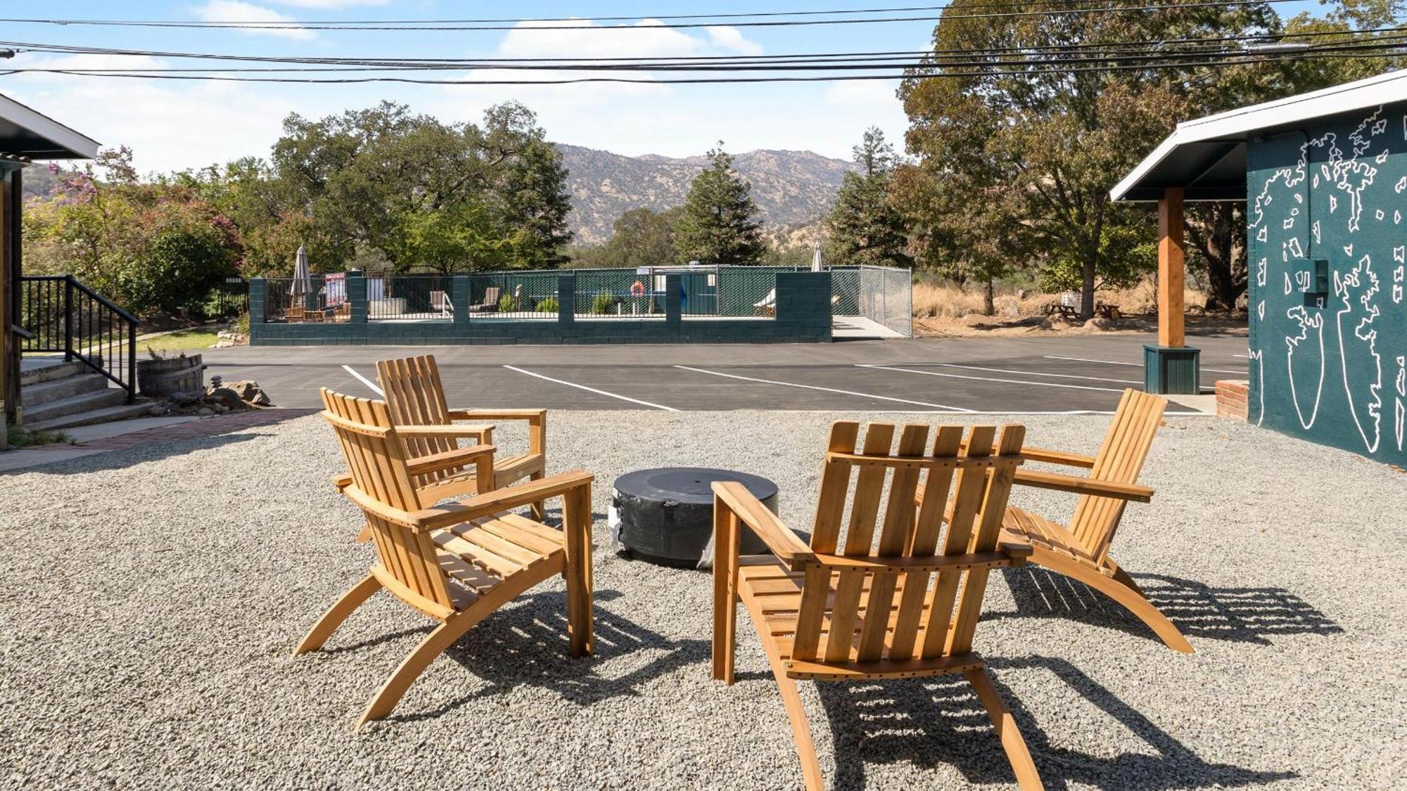 The Charlotte Sequoia Motel R2 スリー・リバーズ エクステリア 写真