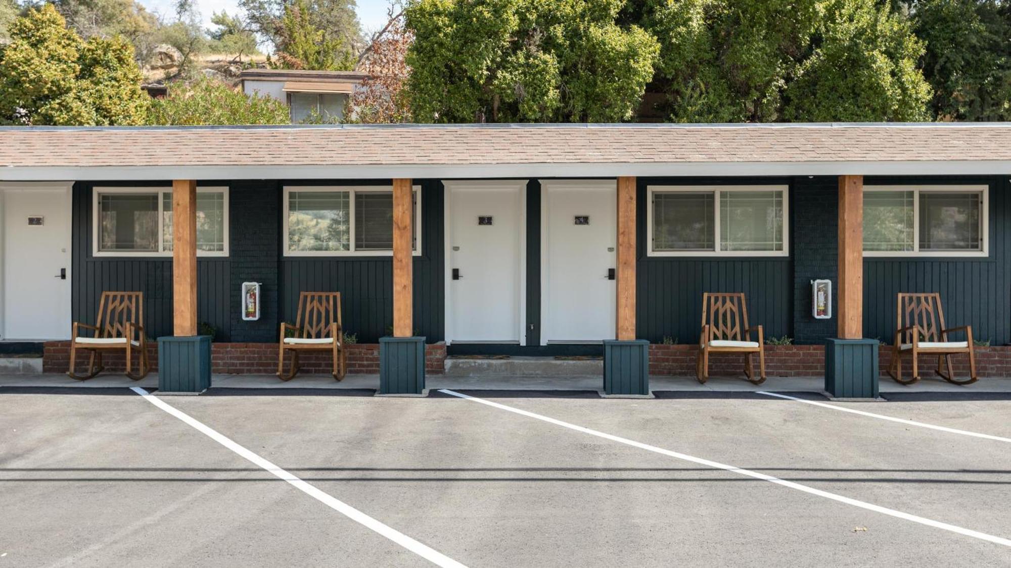The Charlotte Sequoia Motel R2 スリー・リバーズ エクステリア 写真